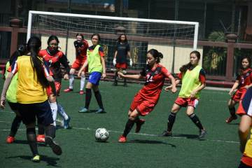 好消息！onefootball关注王钰栋，夏窗留洋有望（配图示意）