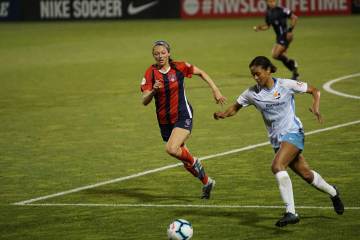 7射5正2球！C罗带队5-0获评8.5分 连刷7大纪录 6届破门历史唯一｜蜂鸟电竞首页（配图示…